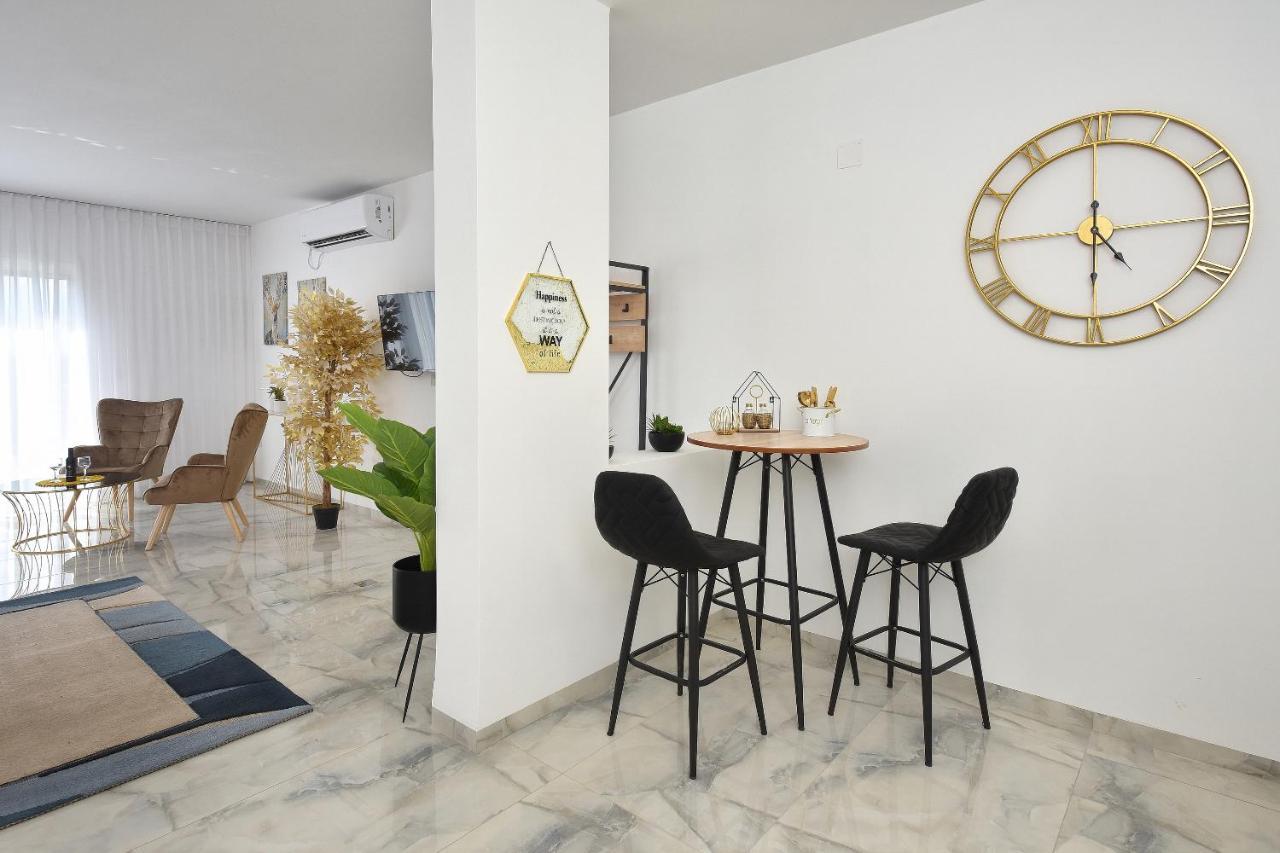 הסויטות של פולי Apartment Manot Ngoại thất bức ảnh